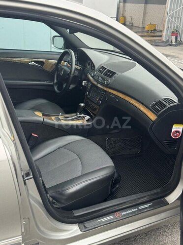 Mercedes E 220-7