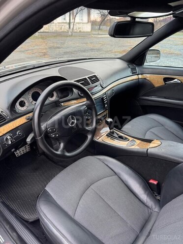 Mercedes E 220-5