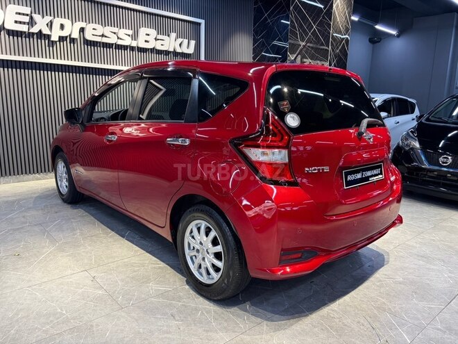 Nissan Note-2
