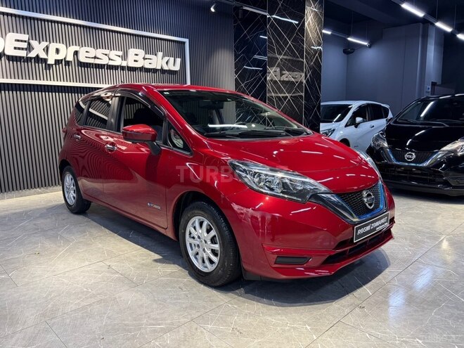 Nissan Note-8