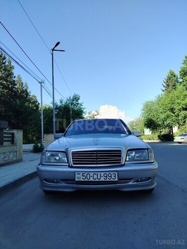Mercedes C 240-1