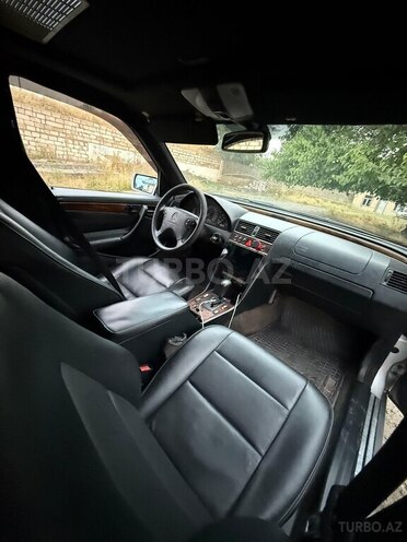 Mercedes C 240-14