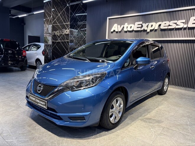 Nissan Note-7