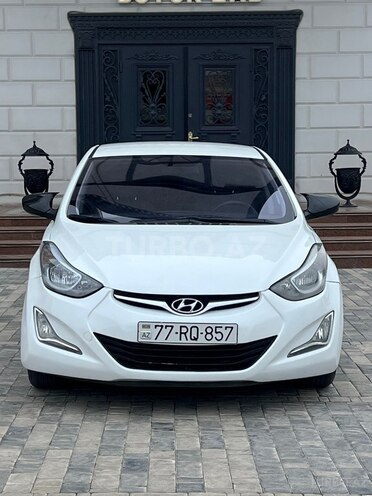 Hyundai Elantra-1