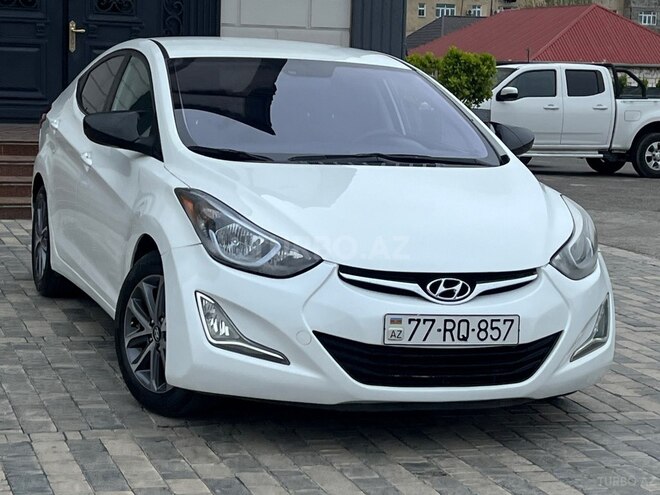 Hyundai Elantra-3