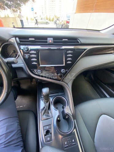 Toyota Camry-9