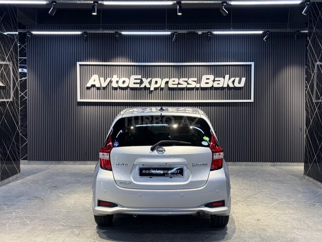 Nissan Note-6
