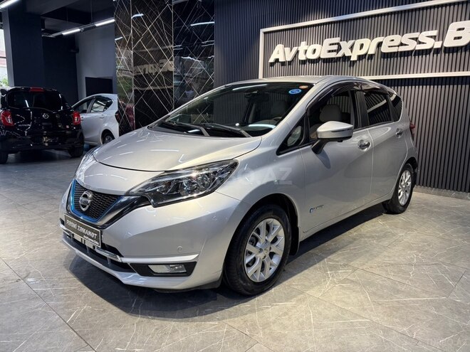 Nissan Note-7