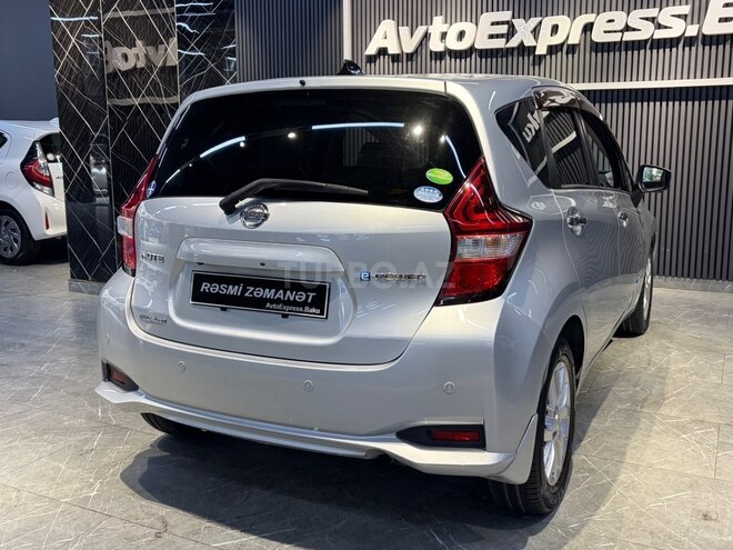 Nissan Note-5