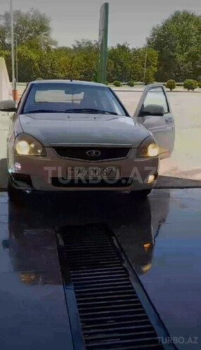 LADA (VAZ) Priora-1