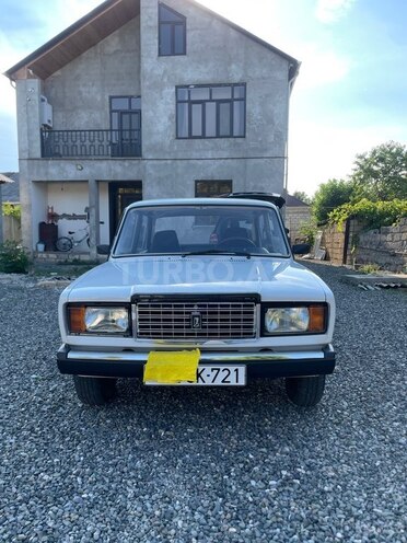 LADA (VAZ) 2107-1