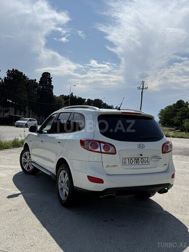 Hyundai Santa Fe-8