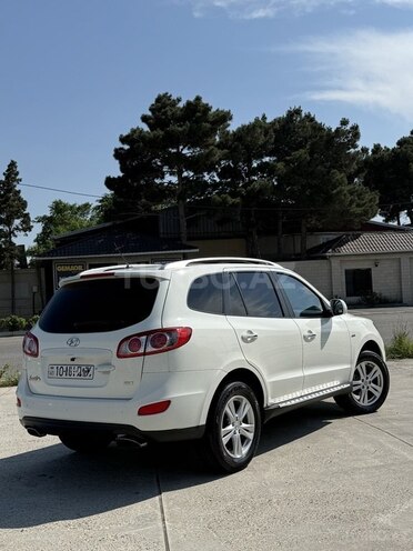 Hyundai Santa Fe-6