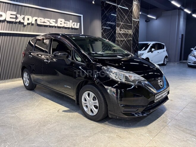Nissan Note-8