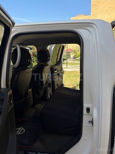 Nissan Navara-7
