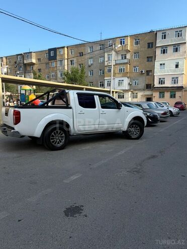 Nissan Navara-2