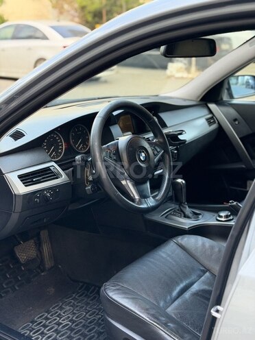 BMW 525-7