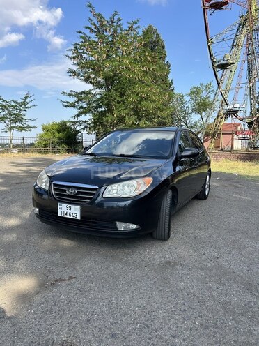 Hyundai Elantra-9
