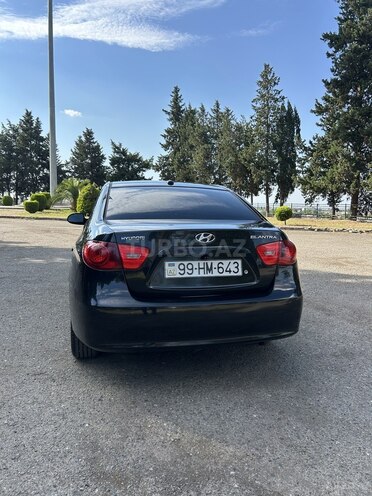 Hyundai Elantra-6