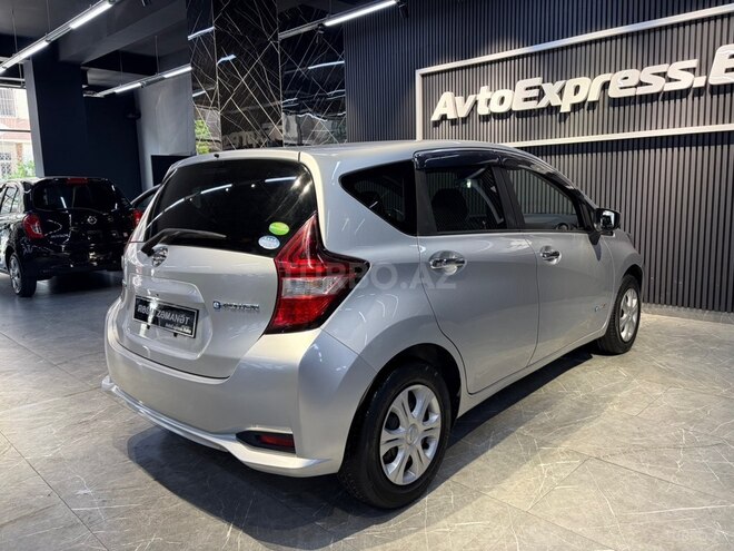 Nissan Note-2