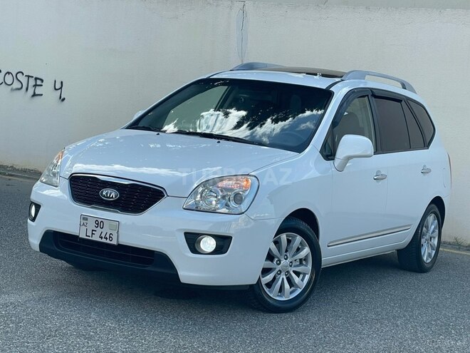 Kia Carens-3