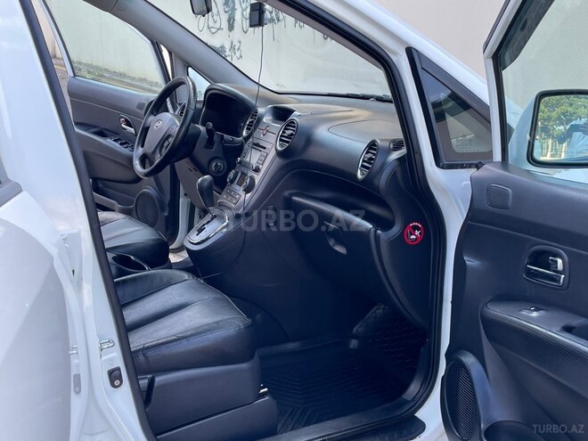Kia Carens-18