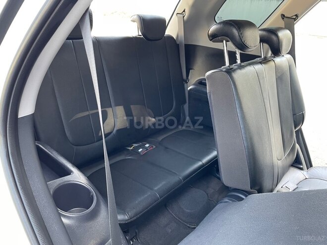 Kia Carens-16