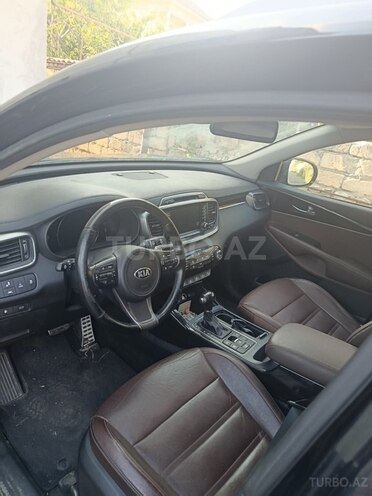 Kia Sorento-5