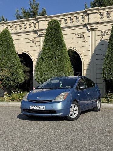 Toyota Prius-1