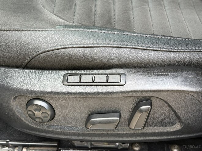 Volkswagen Passat-10