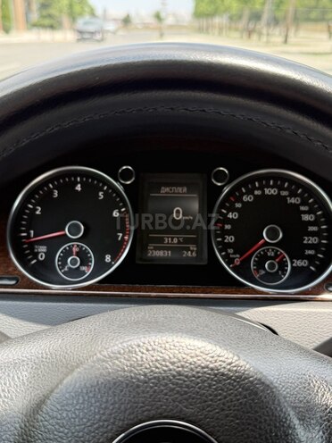 Volkswagen Passat-7
