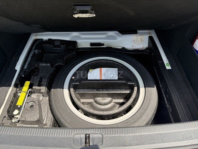 Volkswagen Passat-16