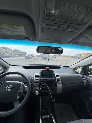 Toyota Prius-6