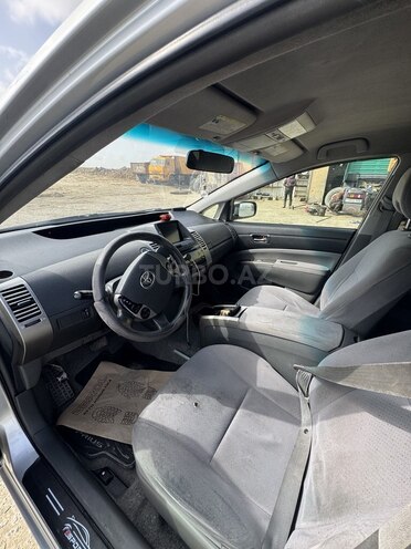 Toyota Prius-9