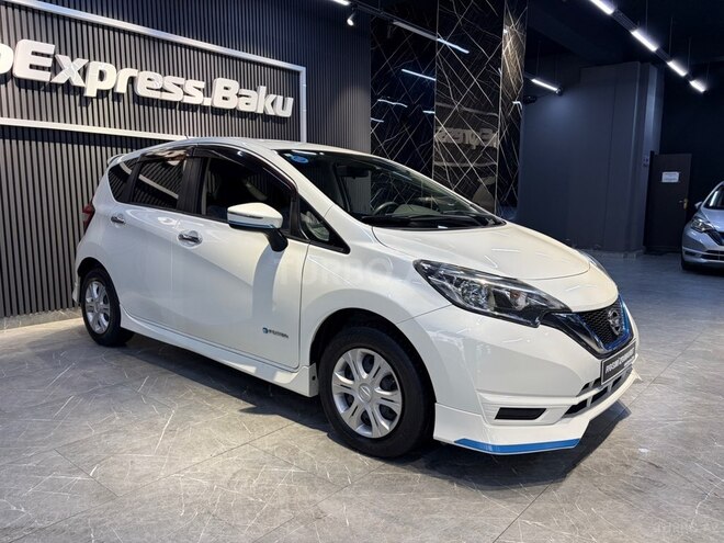 Nissan Note-7