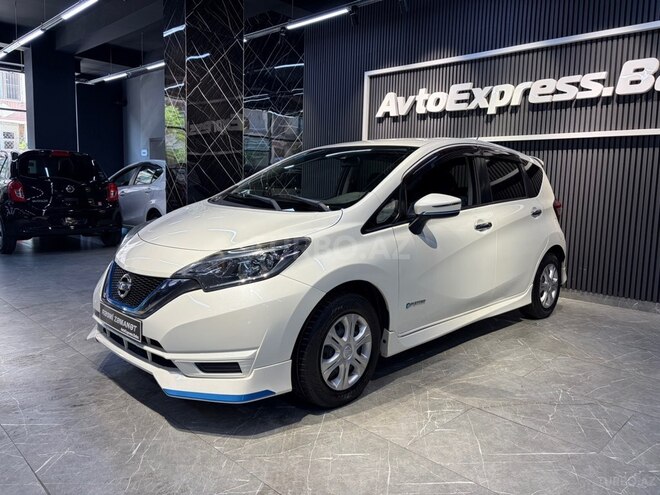 Nissan Note-8