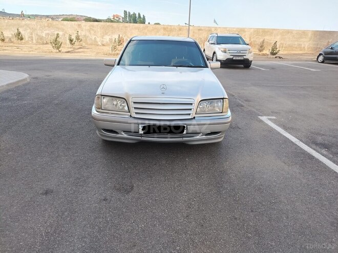 Mercedes C 200-2