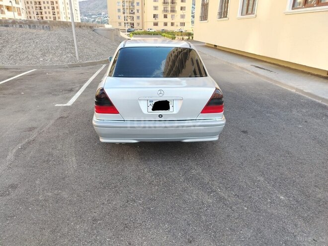 Mercedes C 200-6