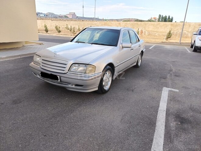 Mercedes C 200-3