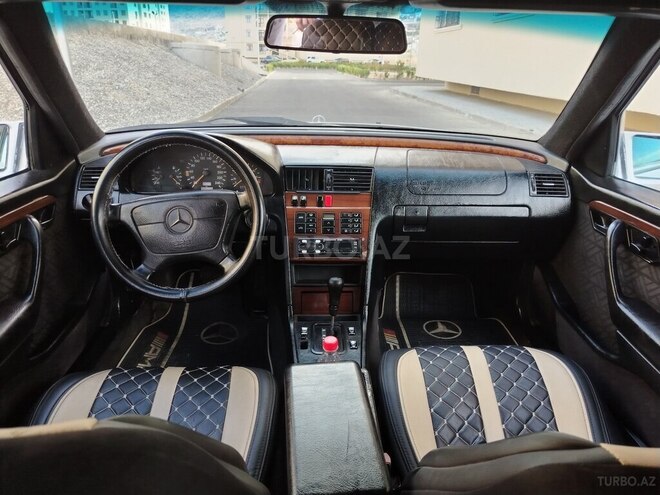 Mercedes C 200-7
