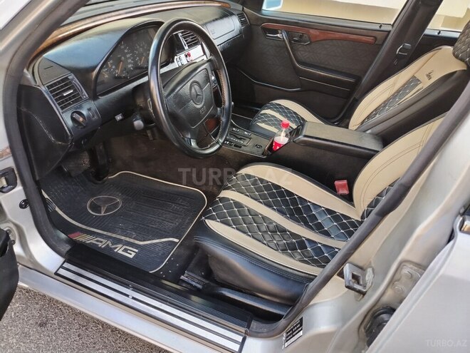 Mercedes C 200-8