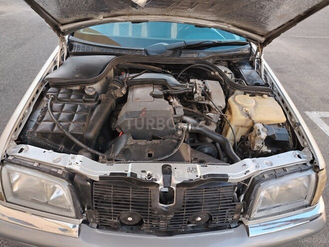 Mercedes C 200-12