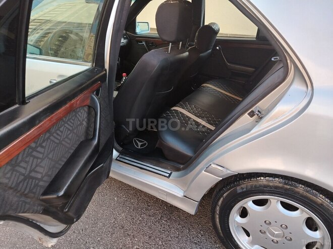 Mercedes C 200-9