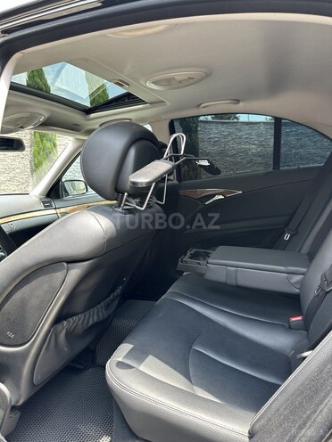 Mercedes E 220-12