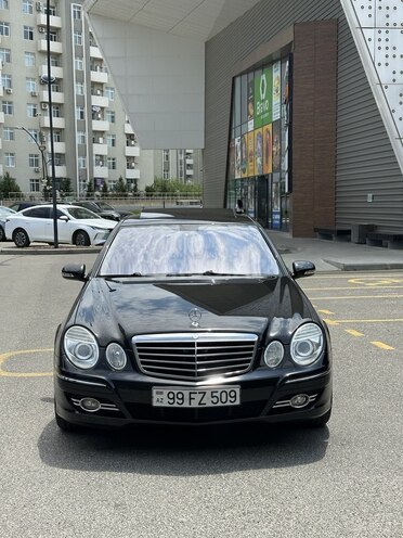 Mercedes E 220-2