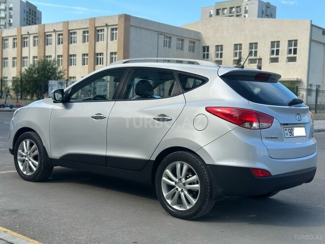 Hyundai ix35-4