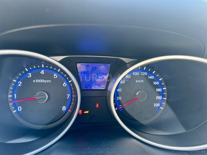 Hyundai ix35-18