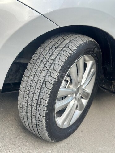 Hyundai ix35-15