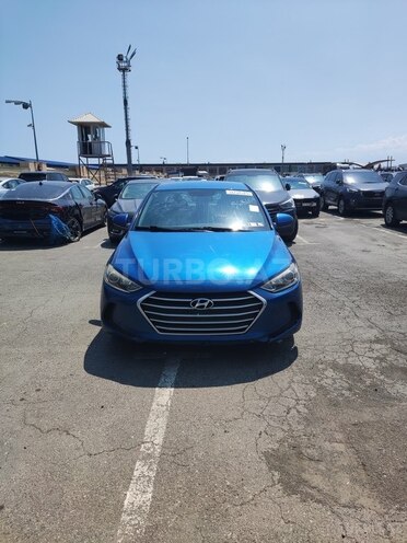 Hyundai Elantra-1