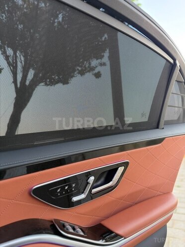 Mercedes S 500 4MATIC-15
